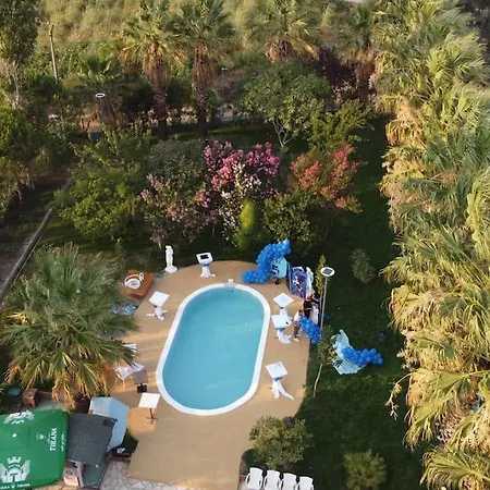 Luxury With Pool * Durrës